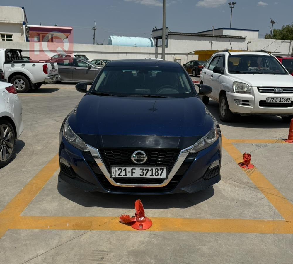 نیسان ئەلتیما